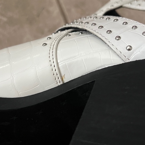 Steve Madden Andy White Crocodile Boots - Picture 7 of 9